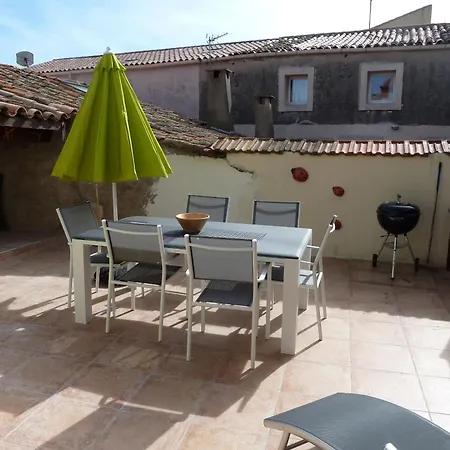 Casa de Férias Charming House With Great Location