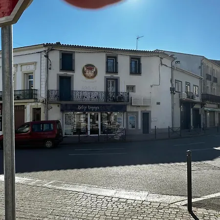 Charming House With Great Location Casa de Férias *